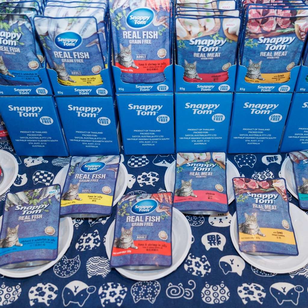 Pate Snappy Tom Real Fish Mèo 85G