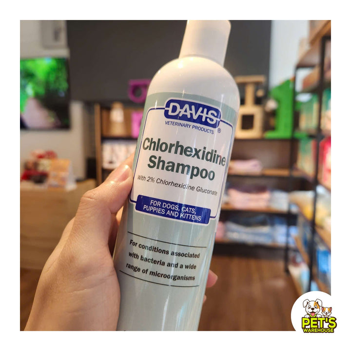 Sữa Tắm Davis Hỗ Trợ Nấm Viêm Da Cho Chó Mèo, Chai 355Ml