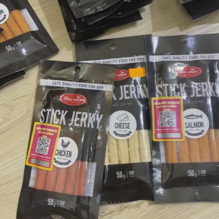 Snack Que Mềm Stick Jerky Bowwow Chó 50G