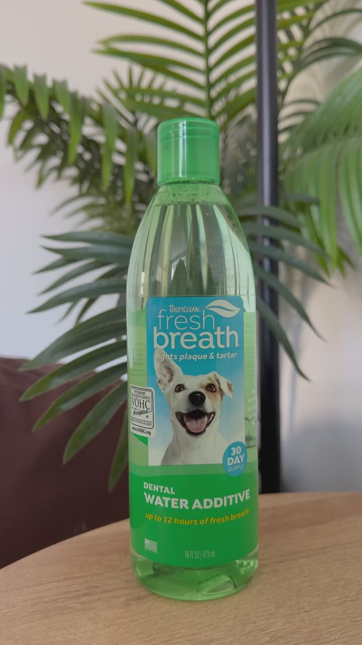 Nước Vệ Sinh Răng Miệng Cho Chó Mèo Tropiclean Fresh Breath, 473ml