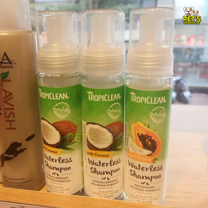 Bọt Tắm Khô Dưỡng Lông Cho Chó Mèo Tropiclean Waterless Shampoo, Không Cần Dùng Nước, 220ml